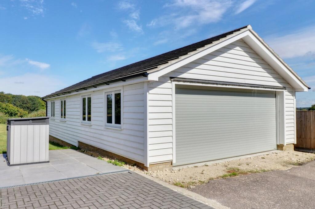 Additional property image - Old Harlow, CM17