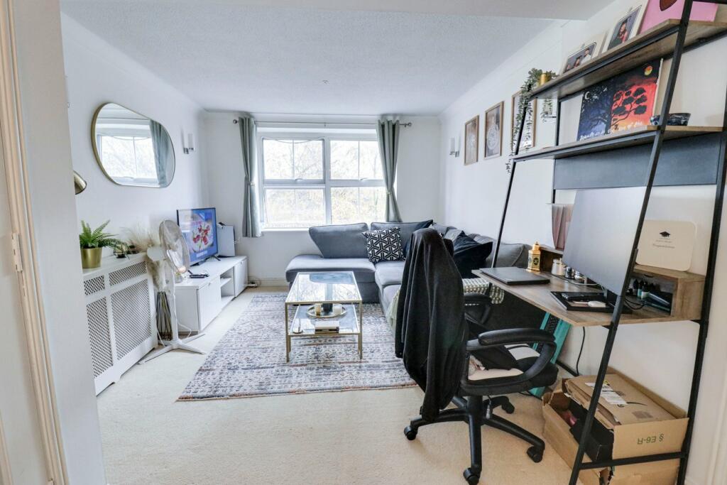 Additional property image - Sheering Lower Road, Sawbridgeworth, CM21