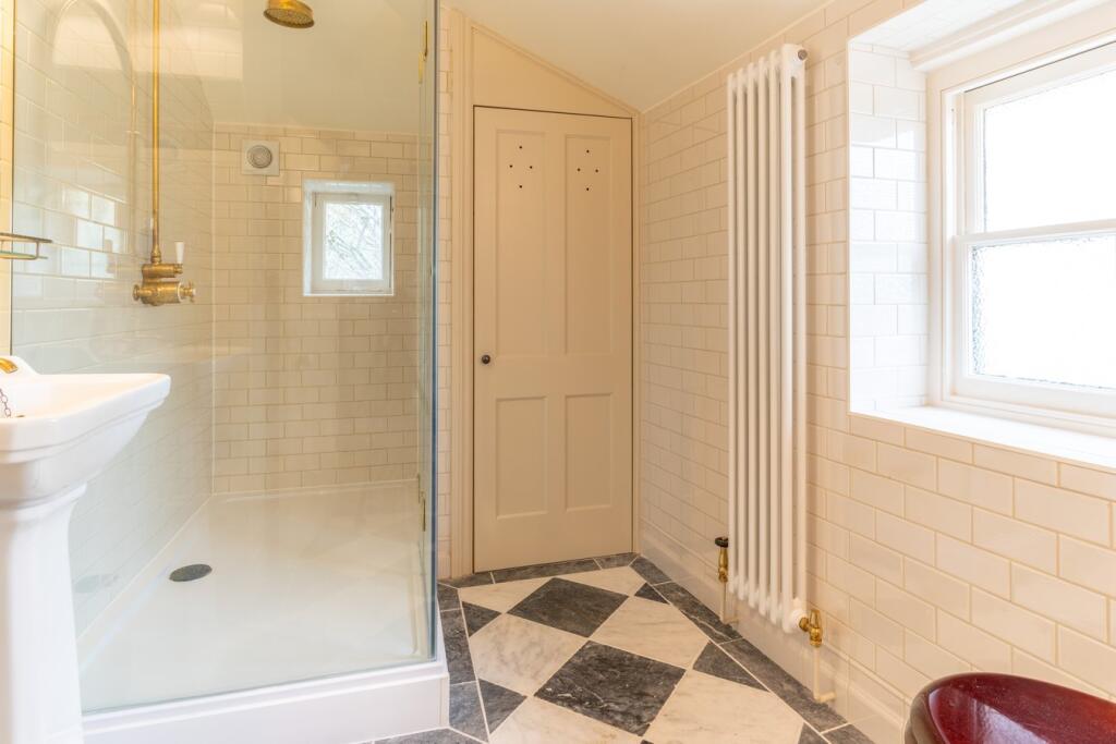 Additional property image - Sheering Mill Lane, Sawbridgeworth, CM21