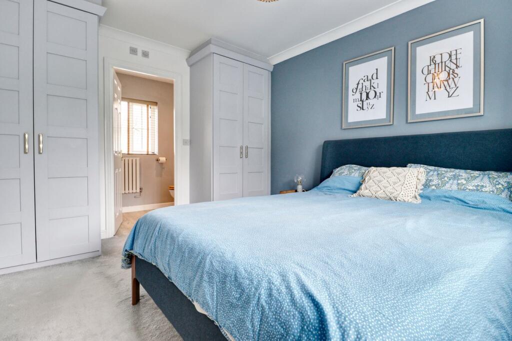 Additional property image - Hurn Grove, Bishop's Stortford, CM23