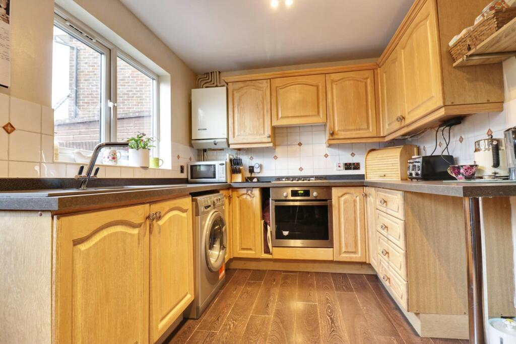 Additional property image - Beehive Court, Hatfield Heath, Bishop's Stortford, CM22