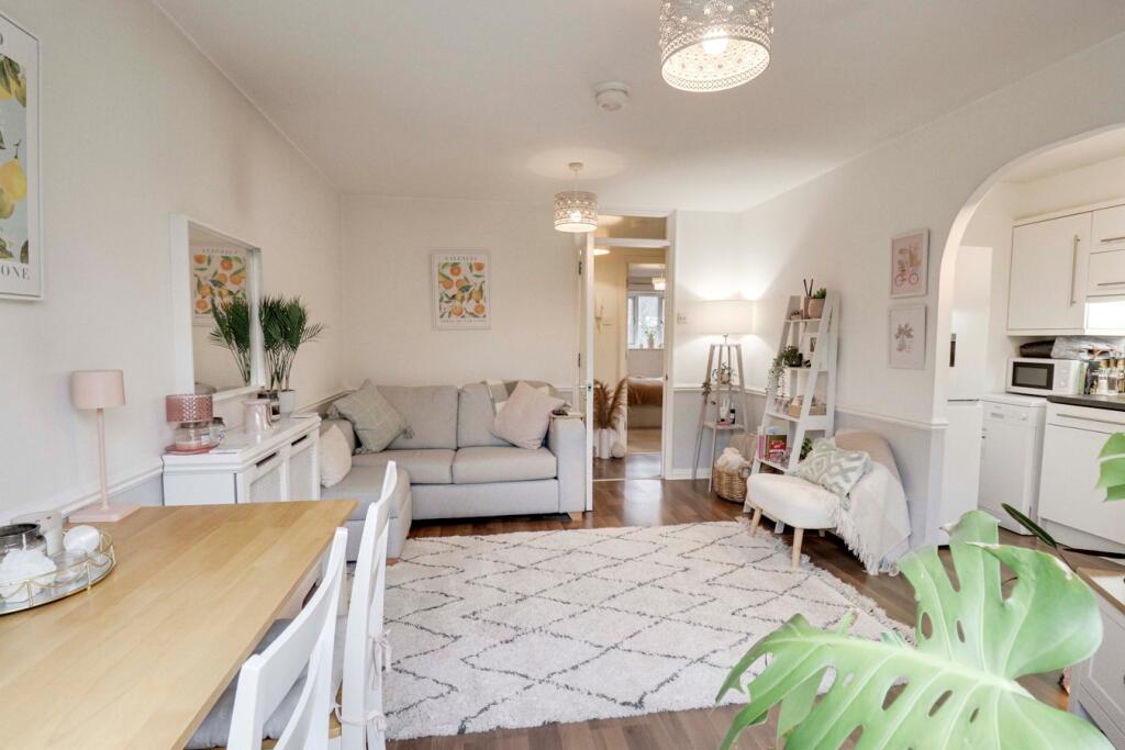 Additional property image - Cambridge Road, Harlow, CM20