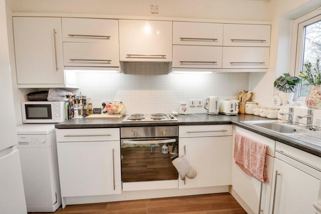 Additional property image - Cambridge Road, Harlow, CM20