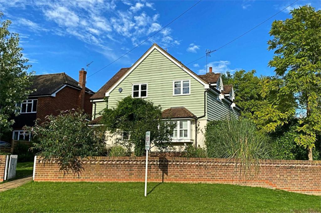 4 bedroom detached house for sale in Broad Street, Hatfield Broad Oak