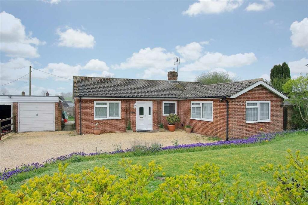 3 bedroom bungalow for sale in Venetia, Deacon Road, Kimpton, Andover, SP11