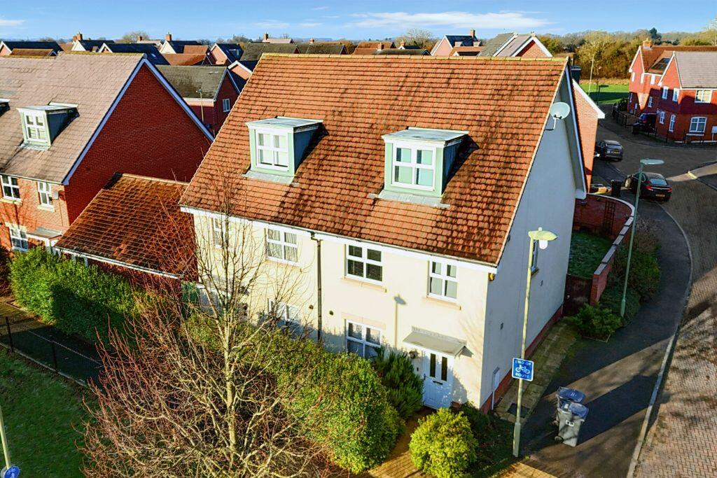 Main image of property: Stratford Road, Andover, SP11 6XX