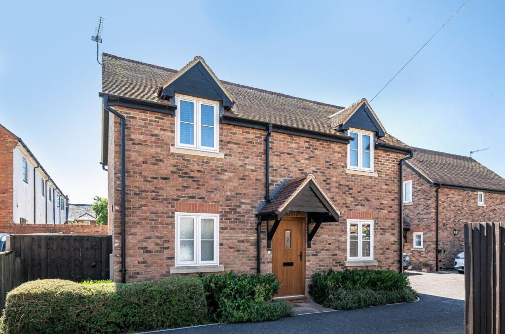 Main image of property: Willmont Mews, Ludgershall, SP11 9TT