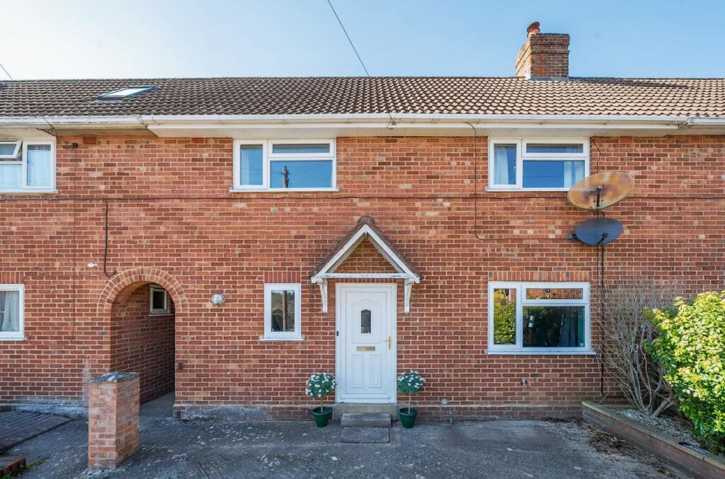 Main image of property: Greensey, Ragged Appleshaw, Andover, SP11 9HY