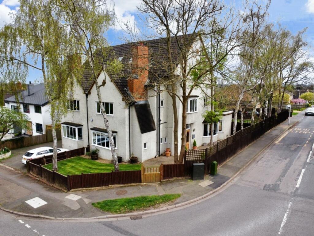 6 bedroom semi-detached house for sale in Abington Park Crescent, Abington, Northampton NN3