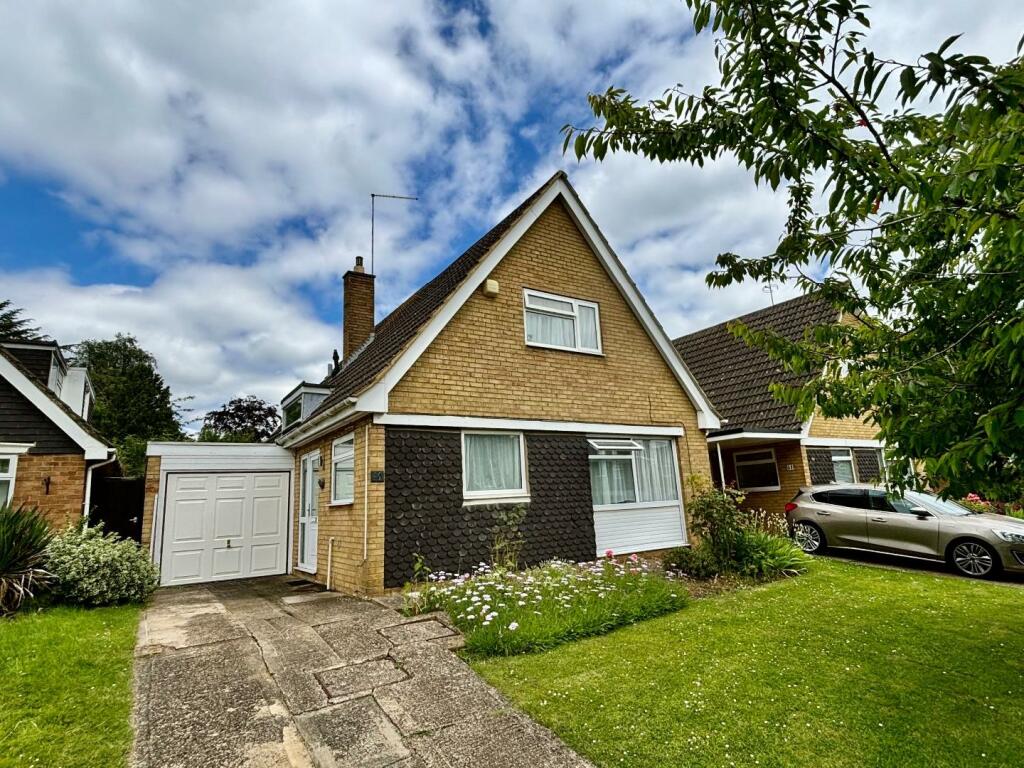 3 bedroom detached house for sale in Bridgewater Drive, Abington Vale