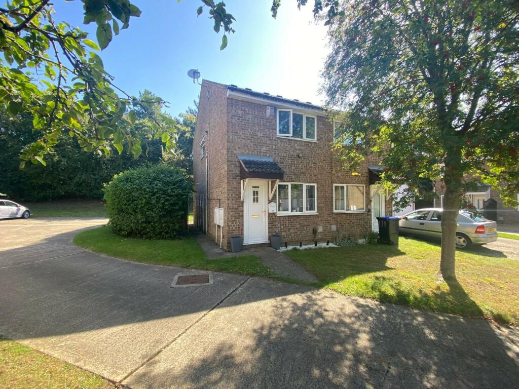 2 bedroom semidetached house for sale in Manorfield Close, Little