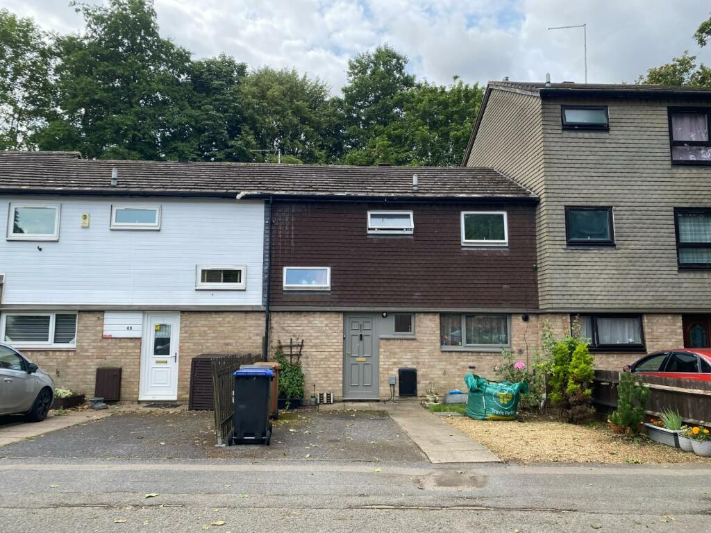 3 bedroom terraced house for sale in Prentice Court, Goldings