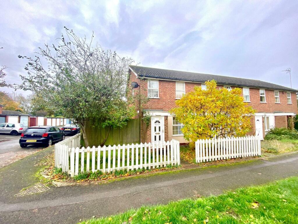 3 bedroom end of terrace house for rent in Palmer Square, Great Billing