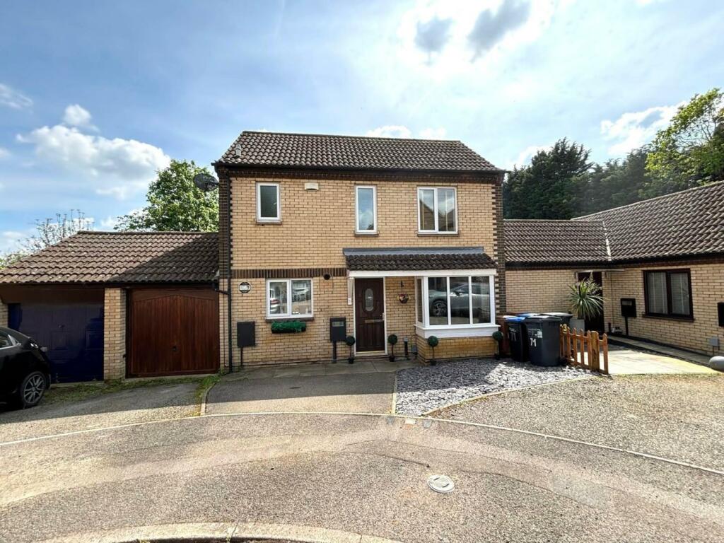 3 bedroom semidetached house for sale in Ecton Park Road, Ecton Brook