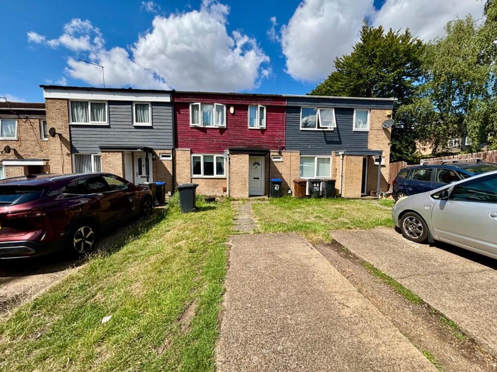 Main image of property: Entwood Drive, Overstone Lodge