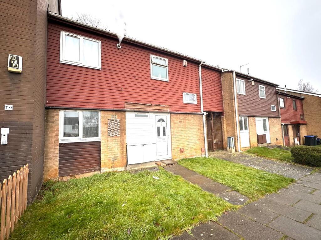 Main image of property: Farm Field Court, Thorplands, Northampton NN3