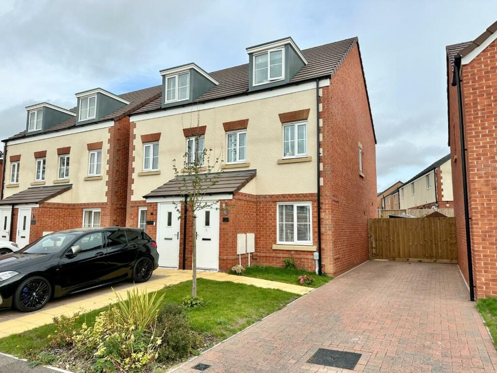 3 bedroom semidetached house for sale in Everdon Drive, Kingsthorpe