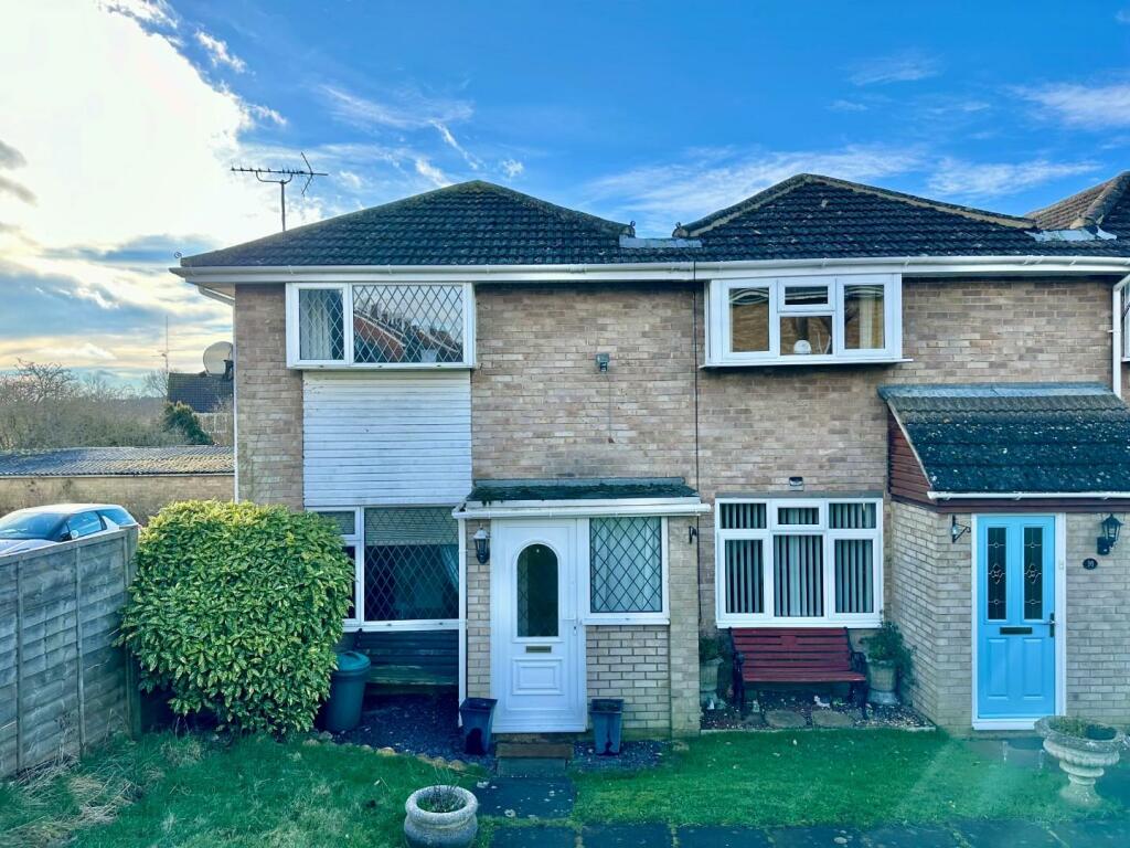 2 bedroom end of terrace house for sale in Grasscroft, Kingsthorpe, Northampton NN2