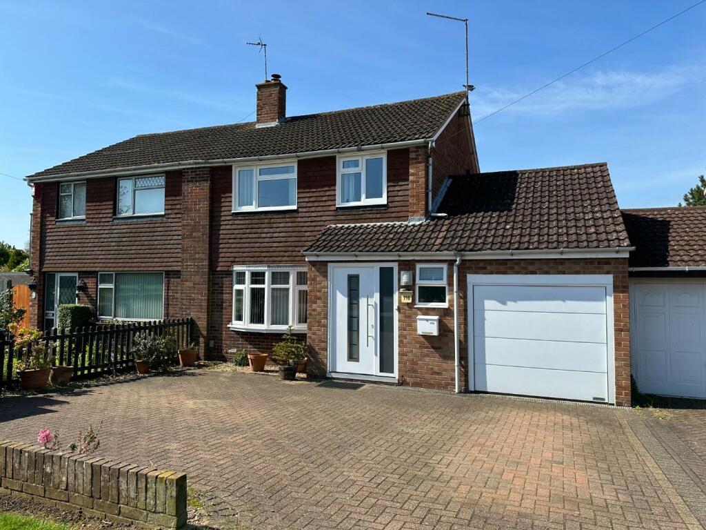 3 bedroom semidetached house for sale in Hinton Road, Kingsthorpe