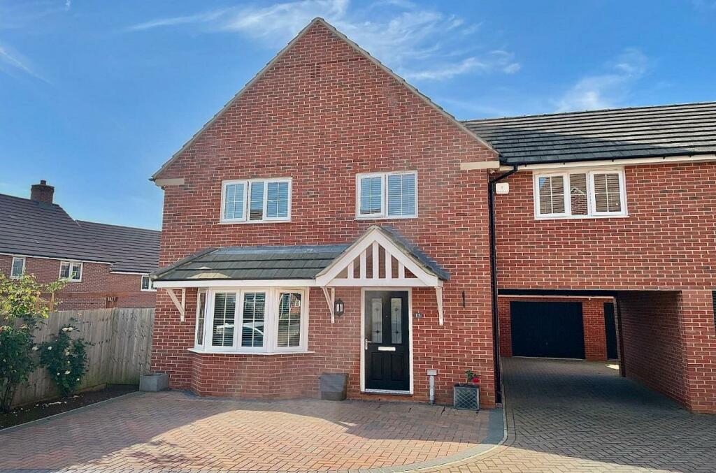 4 bedroom detached house for sale in Elder Drive, Brixworth