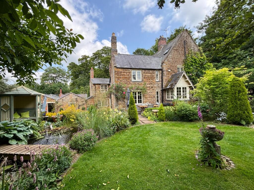 Main image of property: High Street, Lamport, Northamptonshire NN6