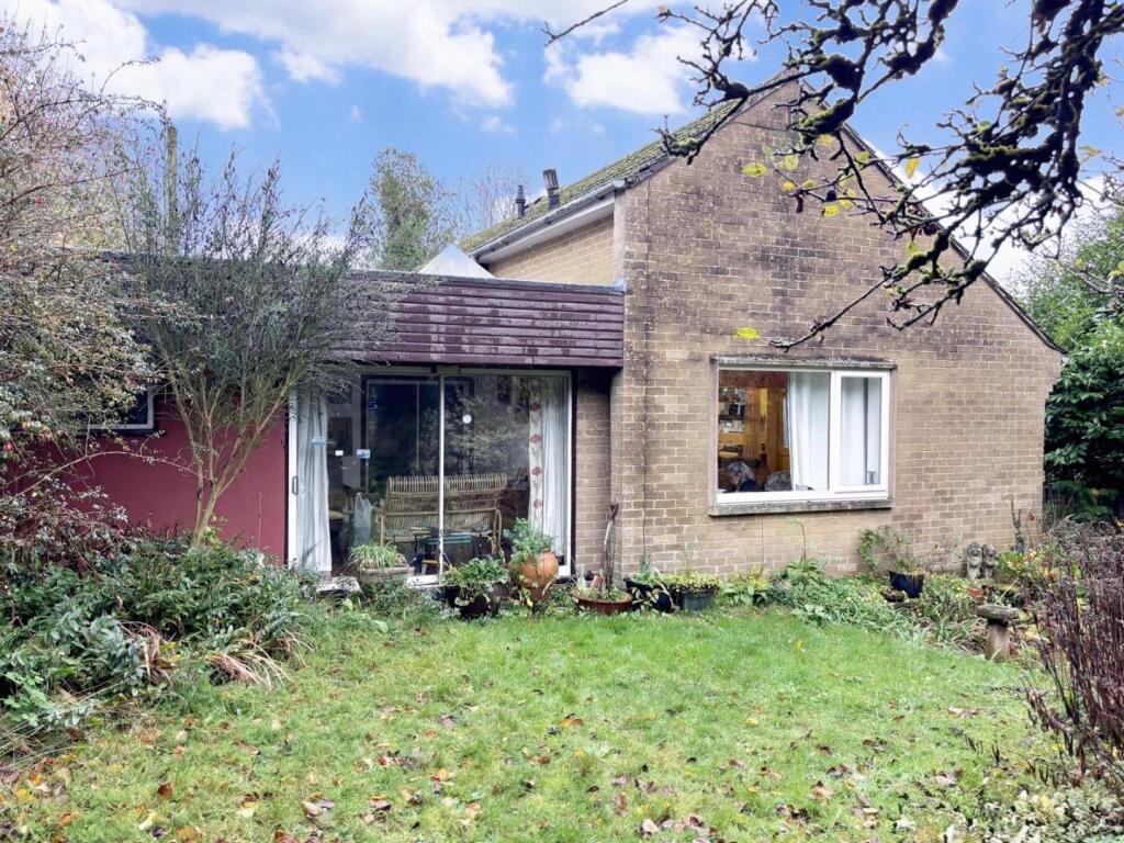 Main image of property: Holdenby Road, Spratton, Northamptonshire NN6