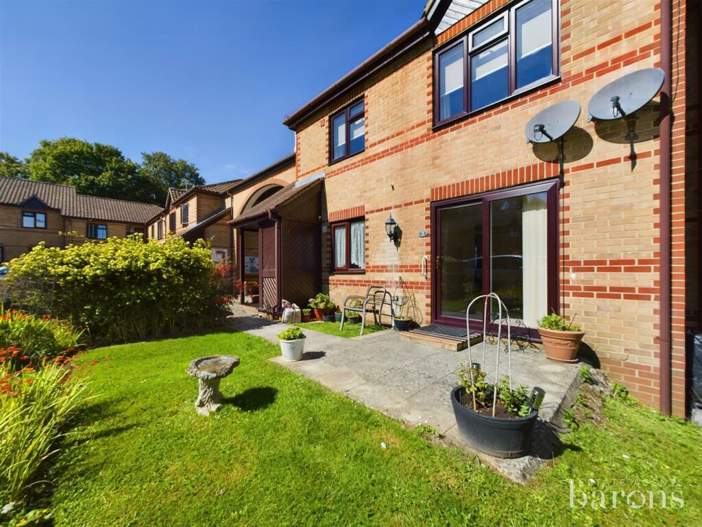 2 bedroom retirement property for sale in Gershwin Court, Brighton Hill