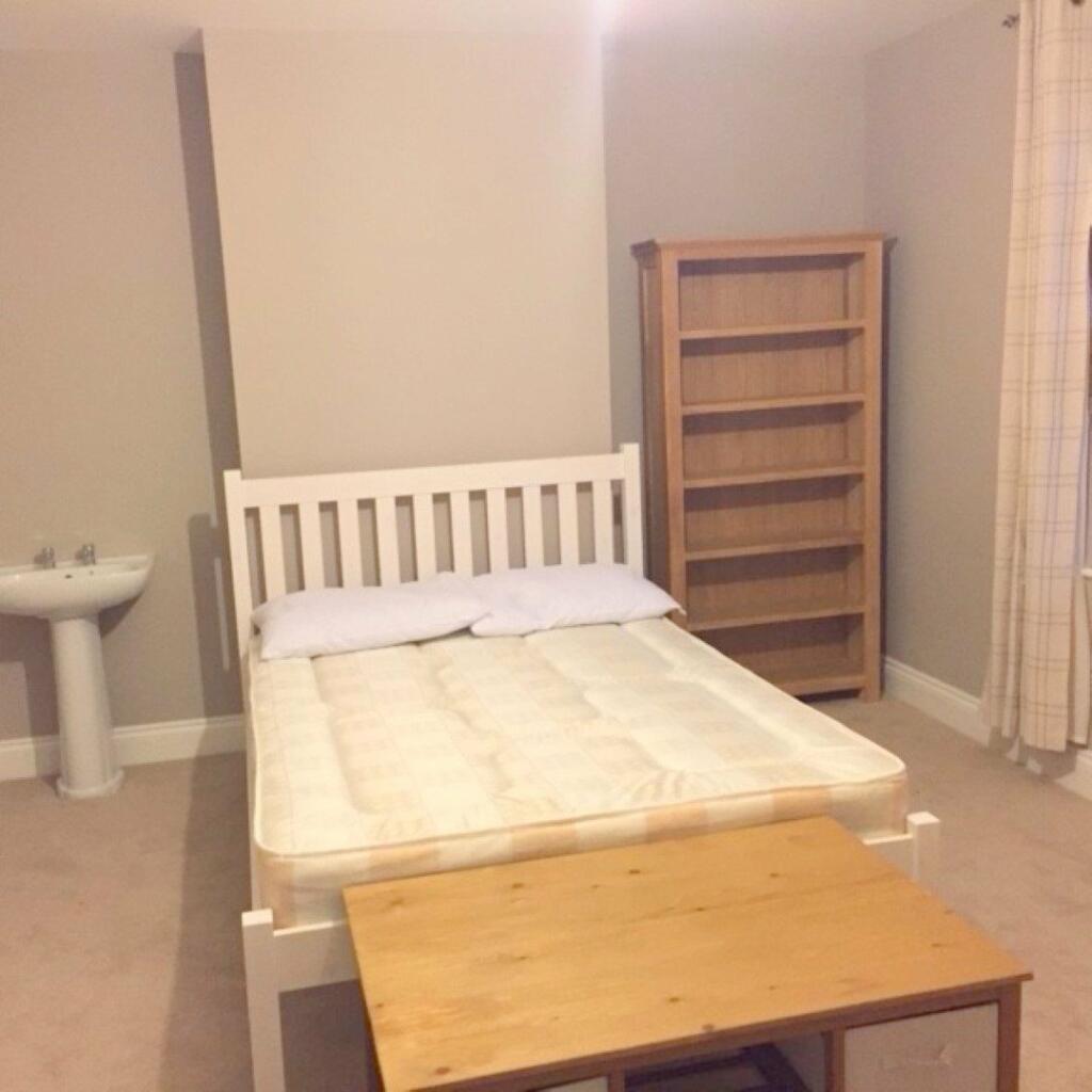 Additional property image - Queen Street, Chelmsford, CM2