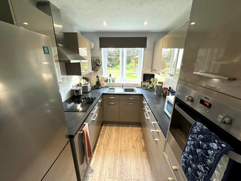 Additional property image - New London Road, Chelmsford, CM2