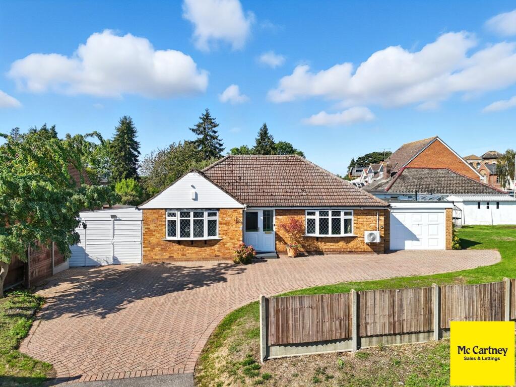 Main image of property: West Hanningfield Road, Great Baddow, Chelmsford, CM2