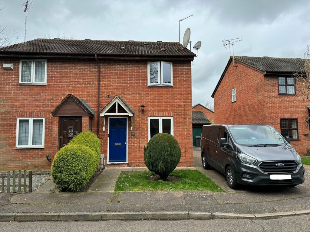 2 bedroom semi-detached house for rent in Cutmore Place, Chelmsford, CM2