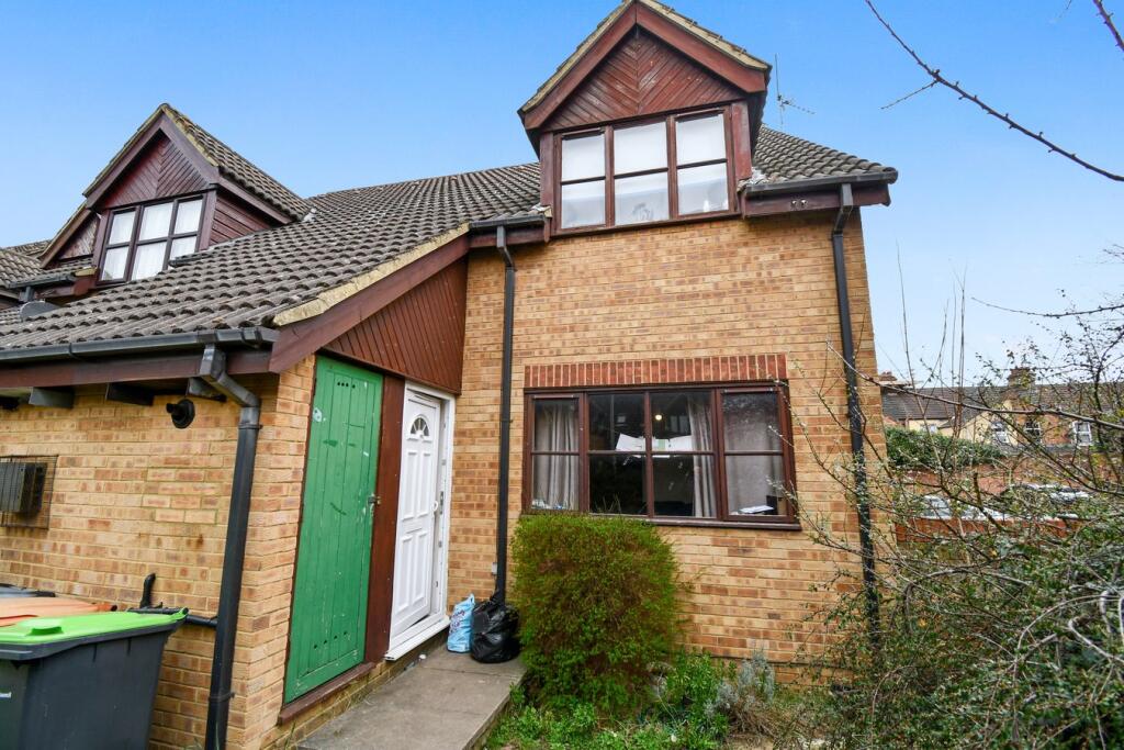 Main image of property: Redwood Grove, Bedford, MK42