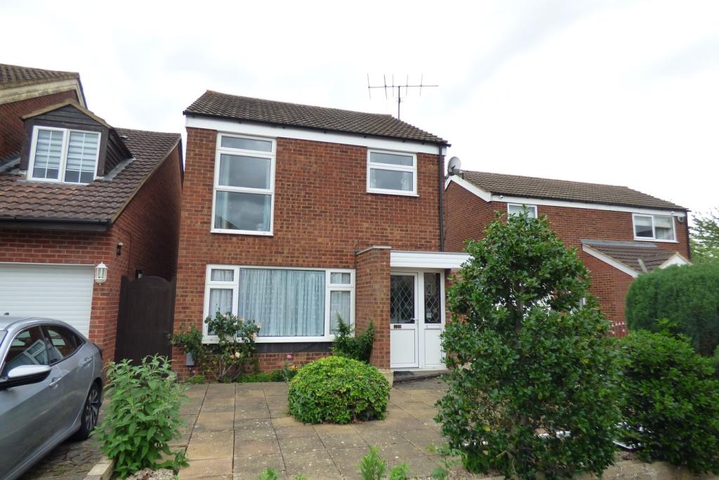 3 bedroom detached house for sale in Egglestone Close, Kempston