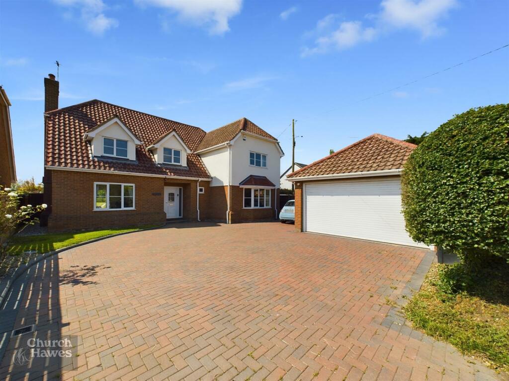 4 bedroom detached house for sale in The Street, Latchingdon, CM3