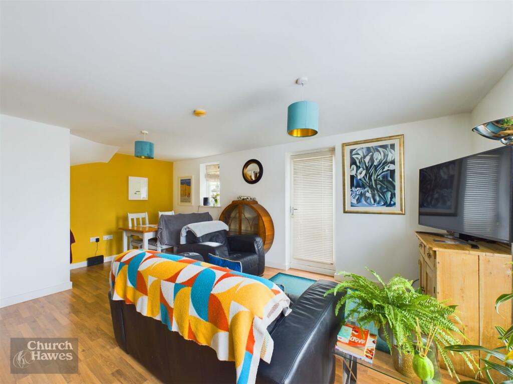 Additional property image - Quest Place, Maldon