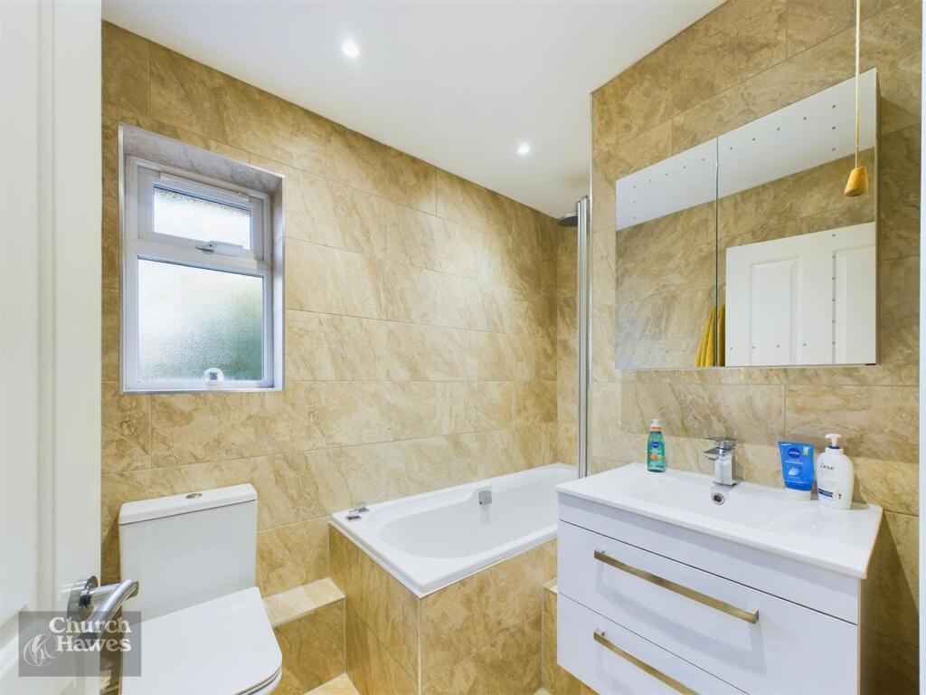 Additional property image - Dykes Chase, Maldon