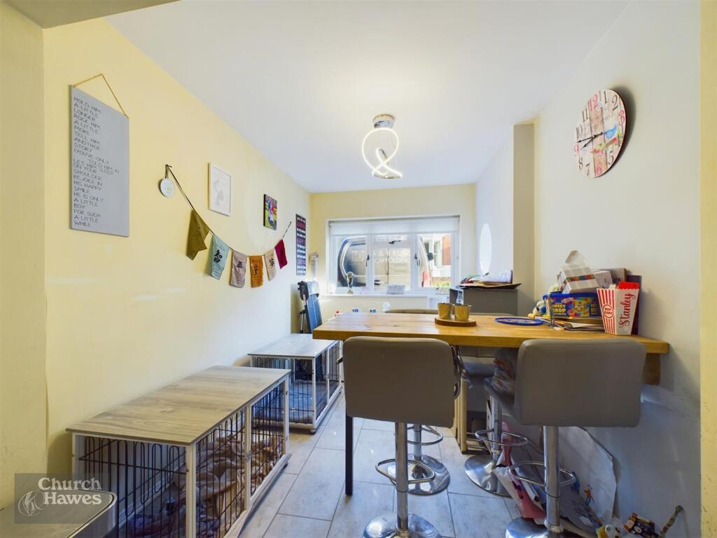 Additional property image - Dykes Chase, Maldon