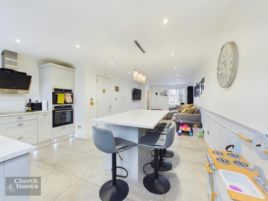 Additional property image - Hadrians Way, Heybridge