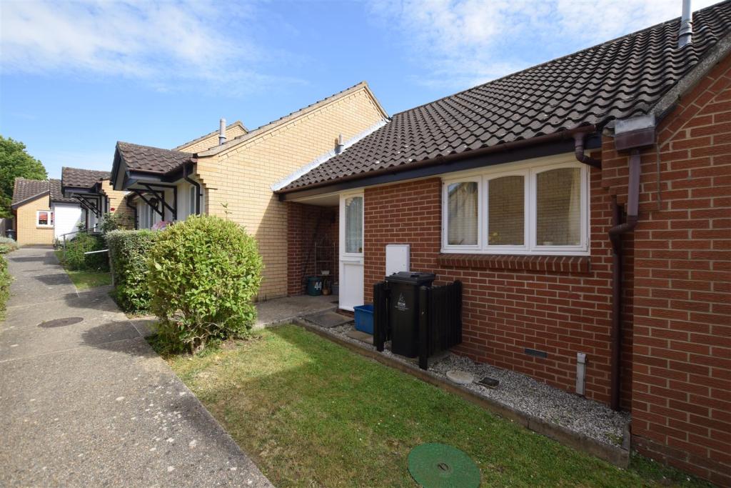 1 bedroom sheltered housing for sale in Newnham Green, Maldon, CM9
