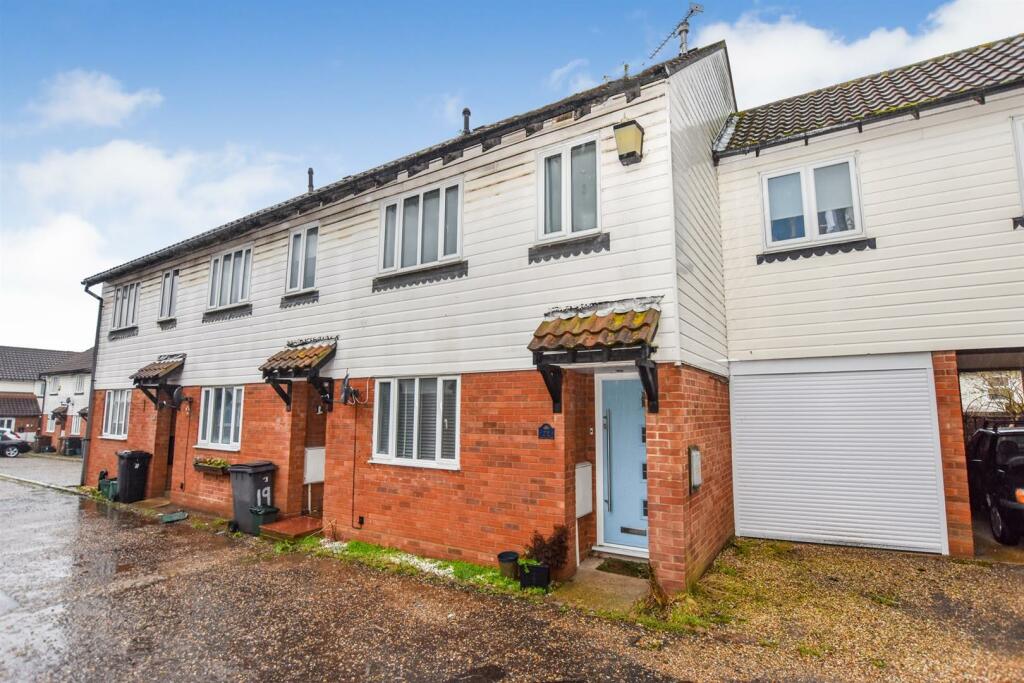 3 bedroom house for sale in Keats Square, South Woodham Ferrers, CM3