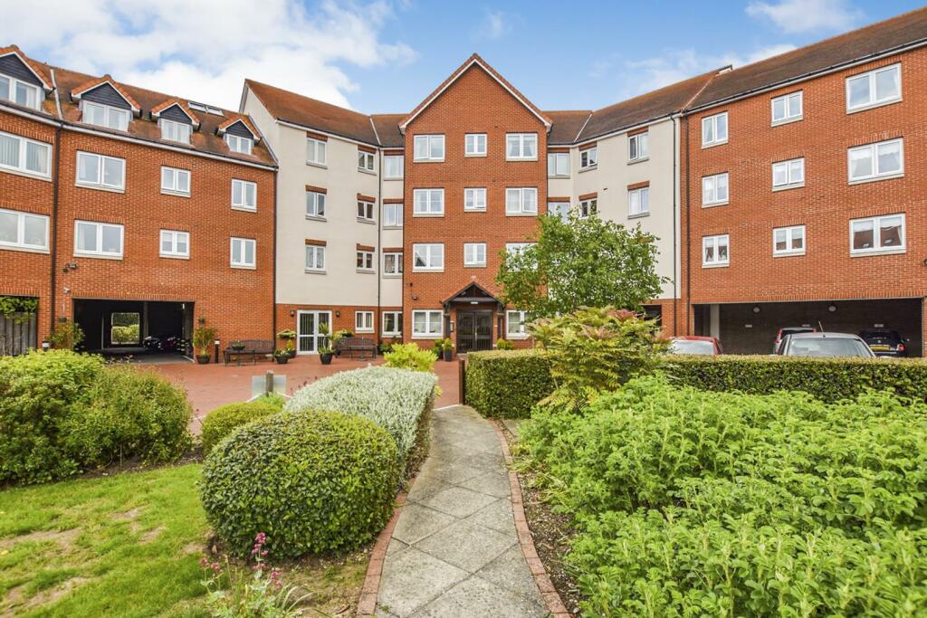 1 bedroom retirement property for rent in Tylers Ride, South Woodham