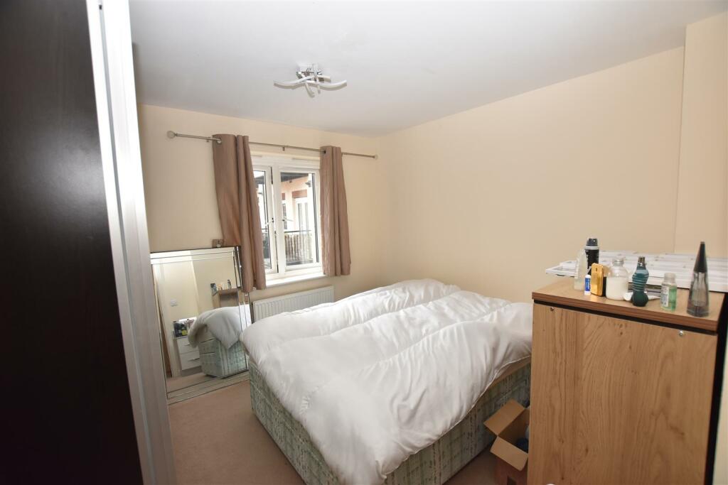 Additional property image - Tylers Ride, South Woodham Ferrers