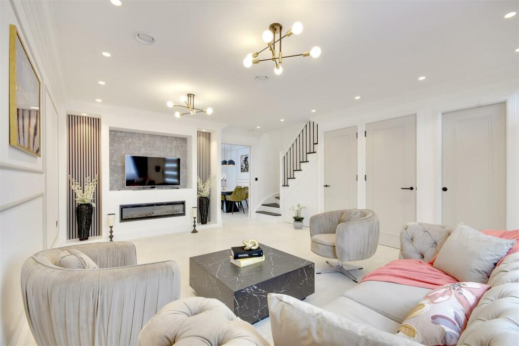 Additional property image - Station Road, Burnham-On-Crouch