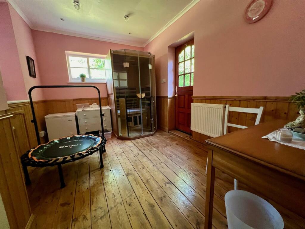 Additional property image - Maldon Road, Burnham-On-Crouch
