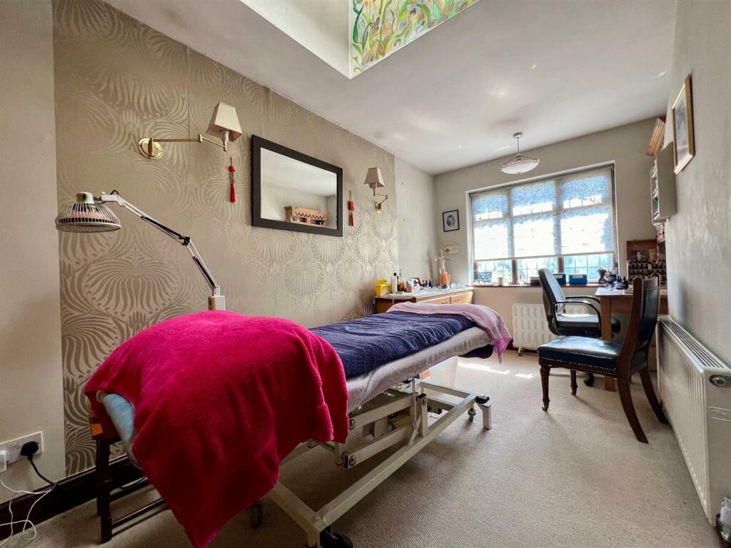 Additional property image - Maldon Road, Burnham-On-Crouch