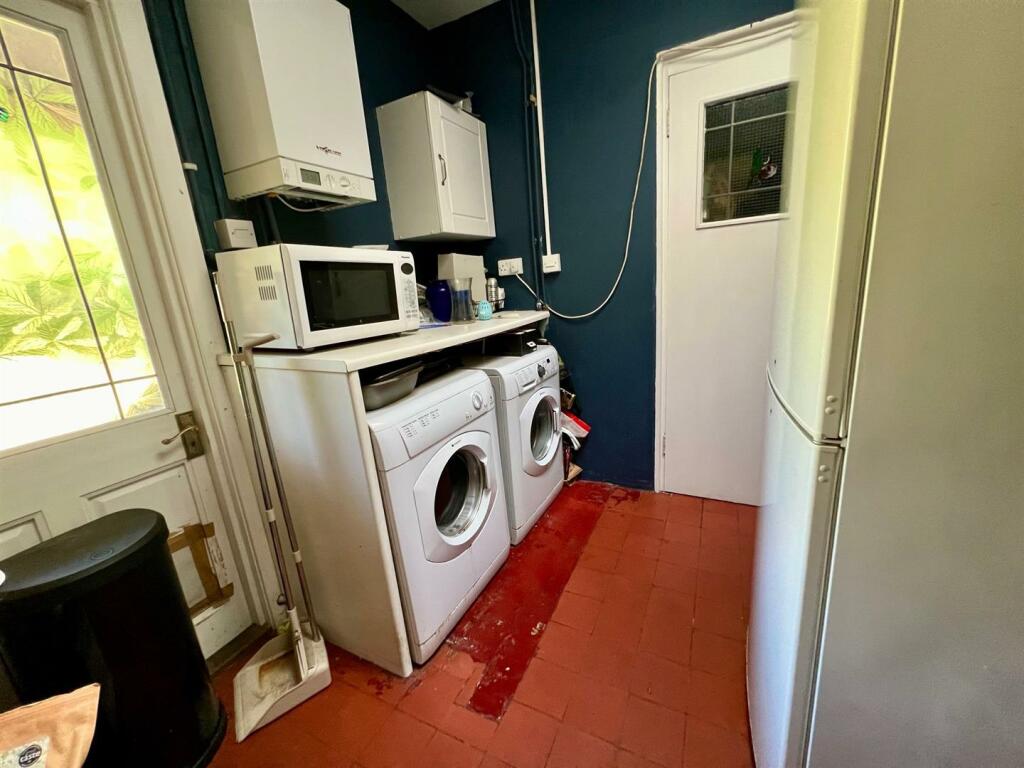 Additional property image - Maldon Road, Burnham-On-Crouch
