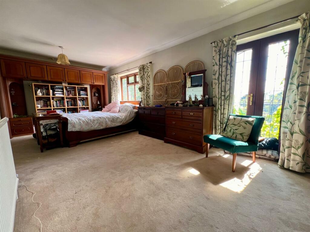 Additional property image - Maldon Road, Burnham-On-Crouch