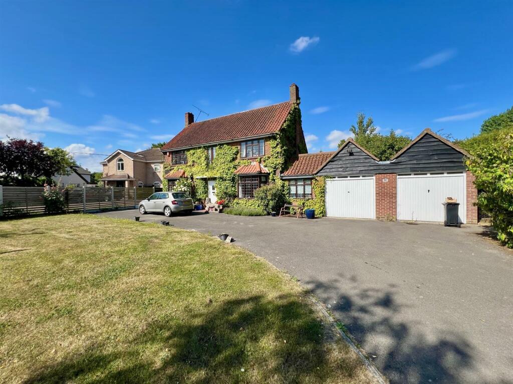 Additional property image - Maldon Road, Burnham-On-Crouch