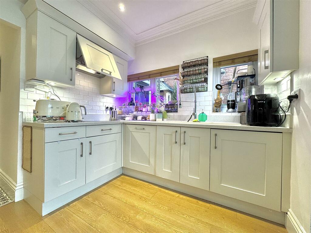 Additional property image - Mildmay Road, Burnham-on-Crouch