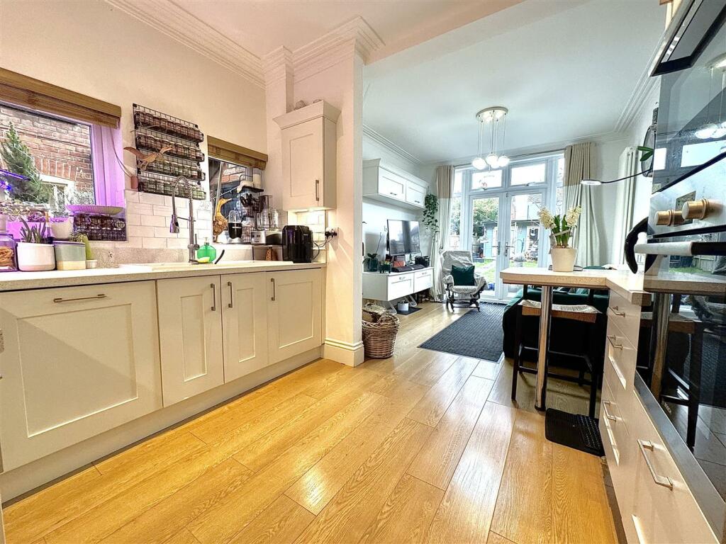 Additional property image - Mildmay Road, Burnham-on-Crouch